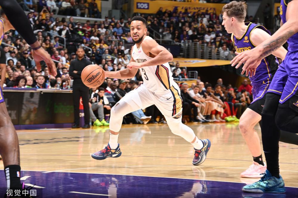 皮球虽稍高 皮球虽稍高