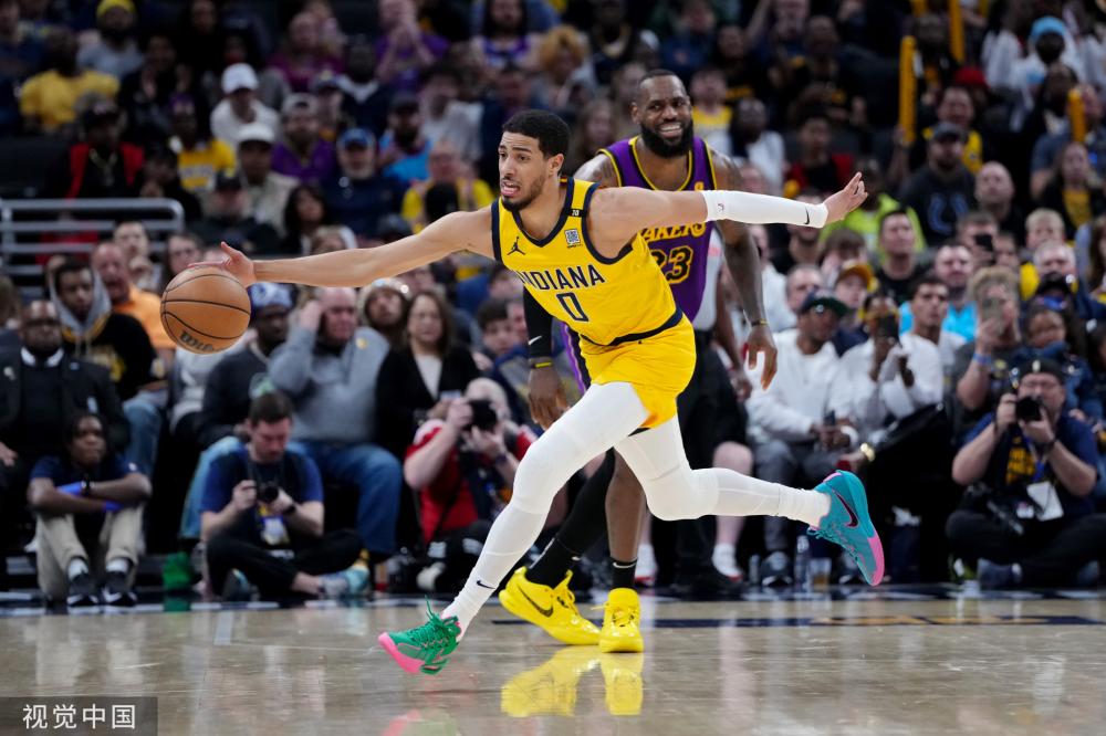 后防四人组 后防四人组