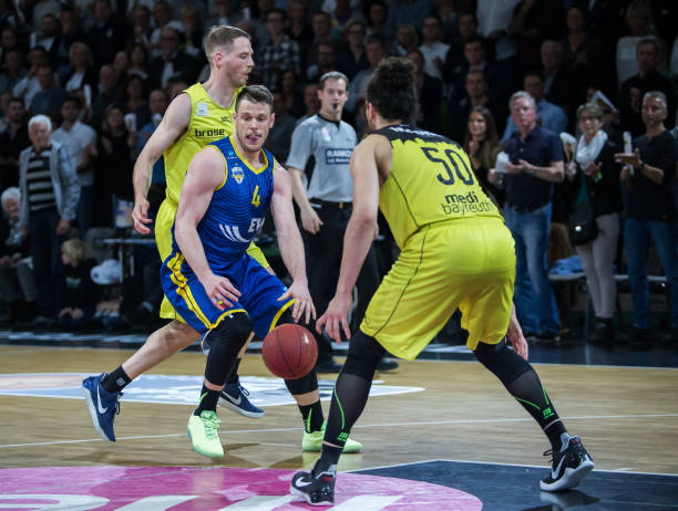 如何通过其 如何通过其